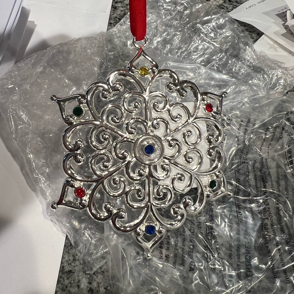 Lenox Sparkle & Scroll Snowflake Ornament